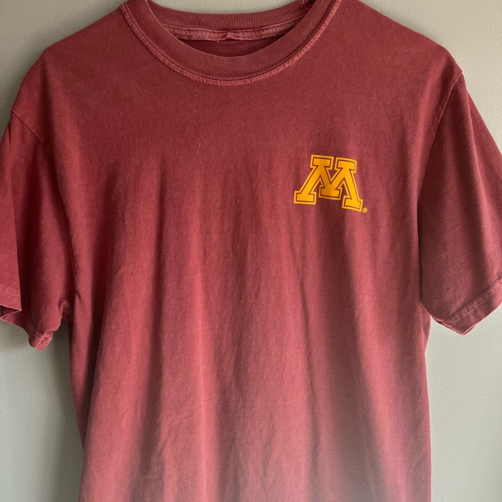 FanGril T-Shirt University Of Minnesota